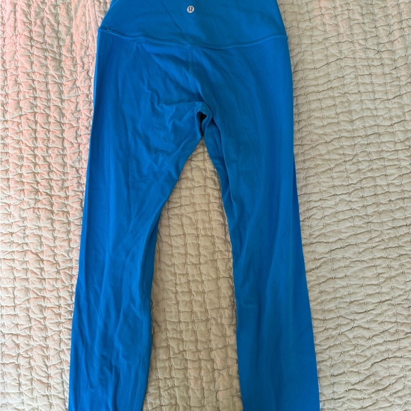 Lululemon 25” Align Leggings Size 6 - Picture 2 of 5